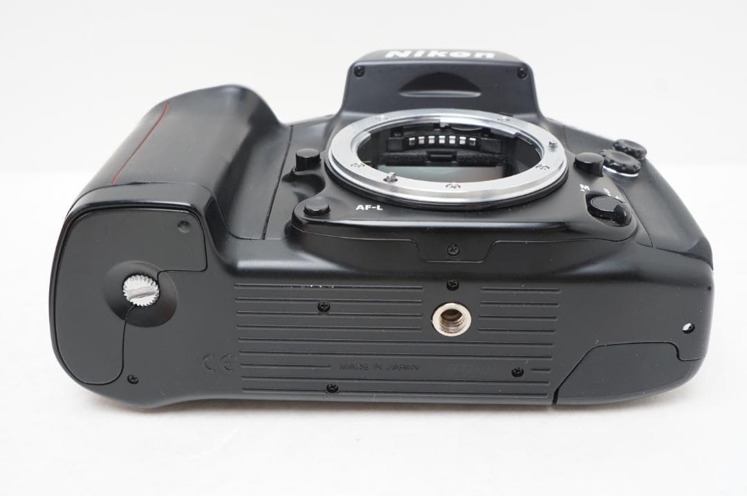 Nikon ニコン F90X フィルム一眼レフカメラ ボディ AF