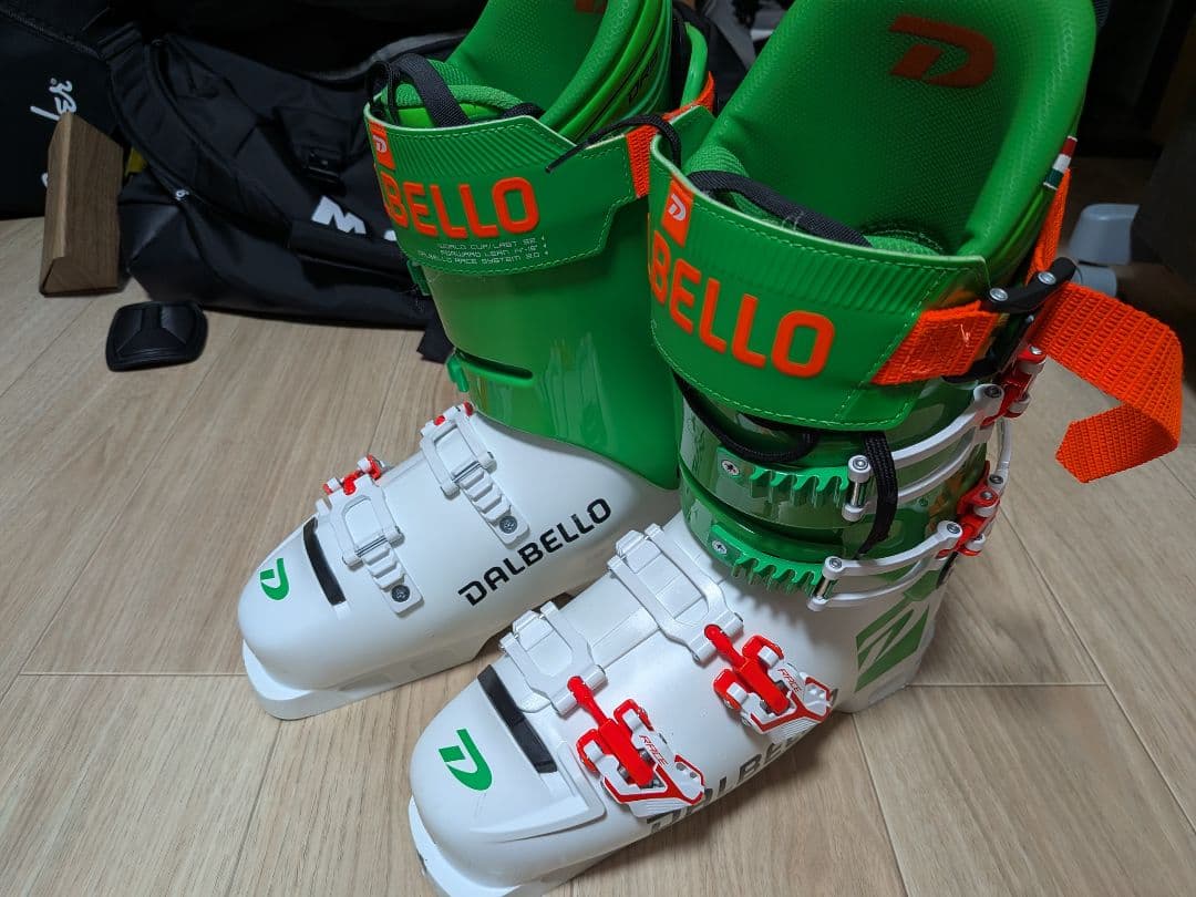 ダルベロ　DALBELLO DRS WC スキーブーツ　26/26.5