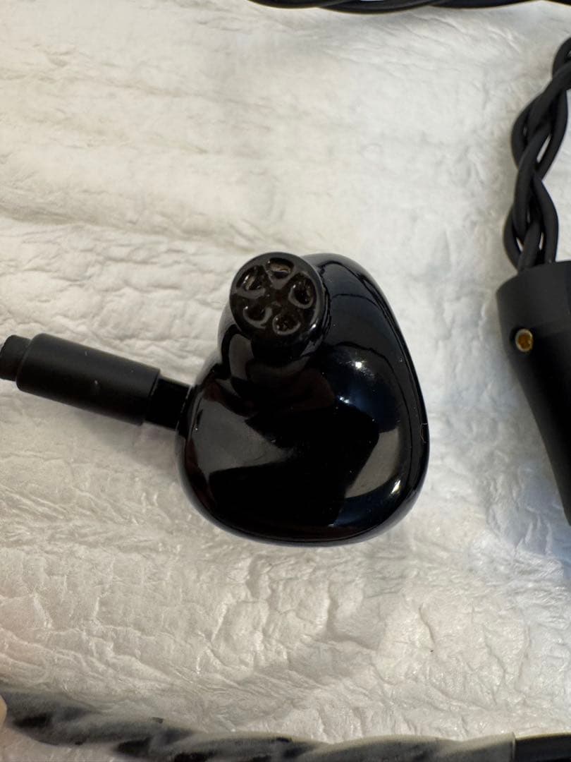 2月4日まで　Empire Ears Raven