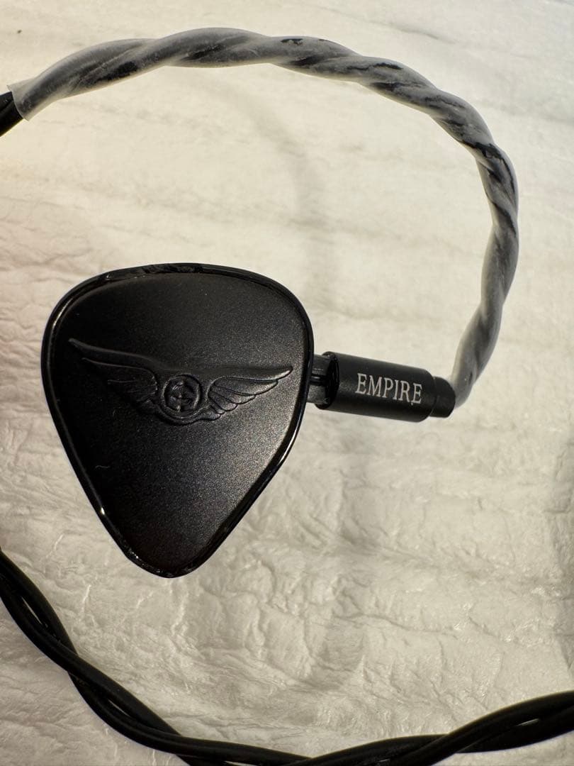 2月4日まで　Empire Ears Raven