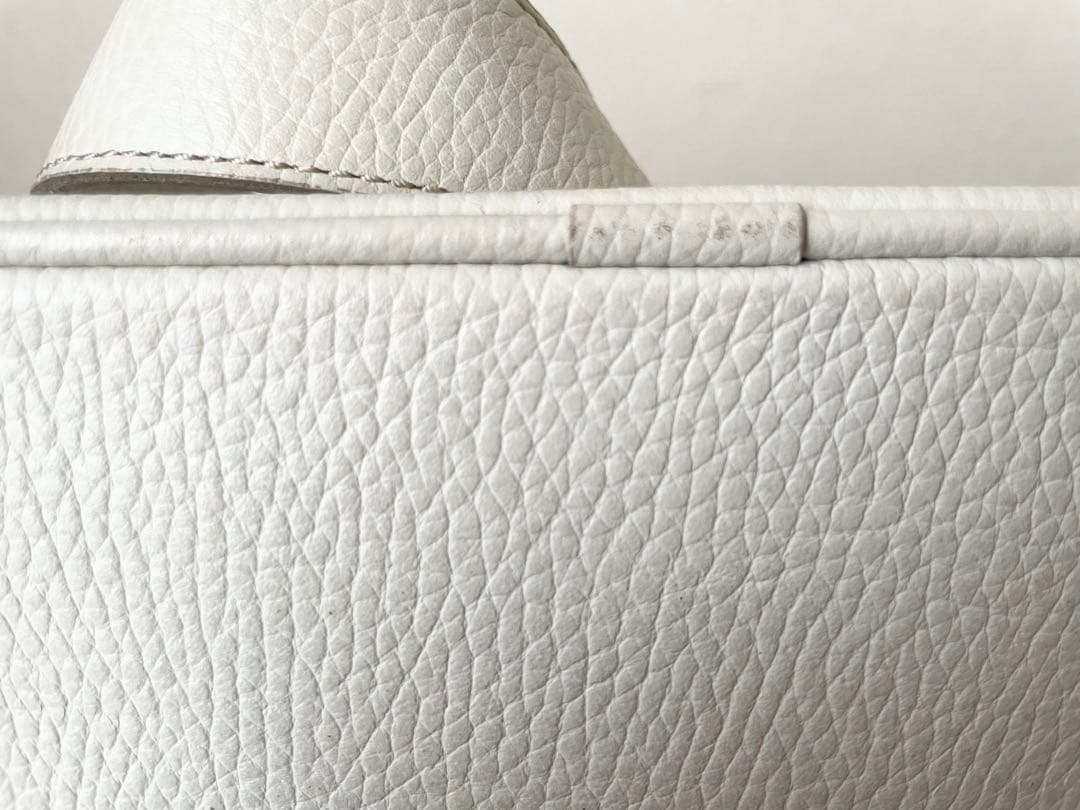 【りょう55】BURBERRY ホワイトレザー ショルダーバッグ