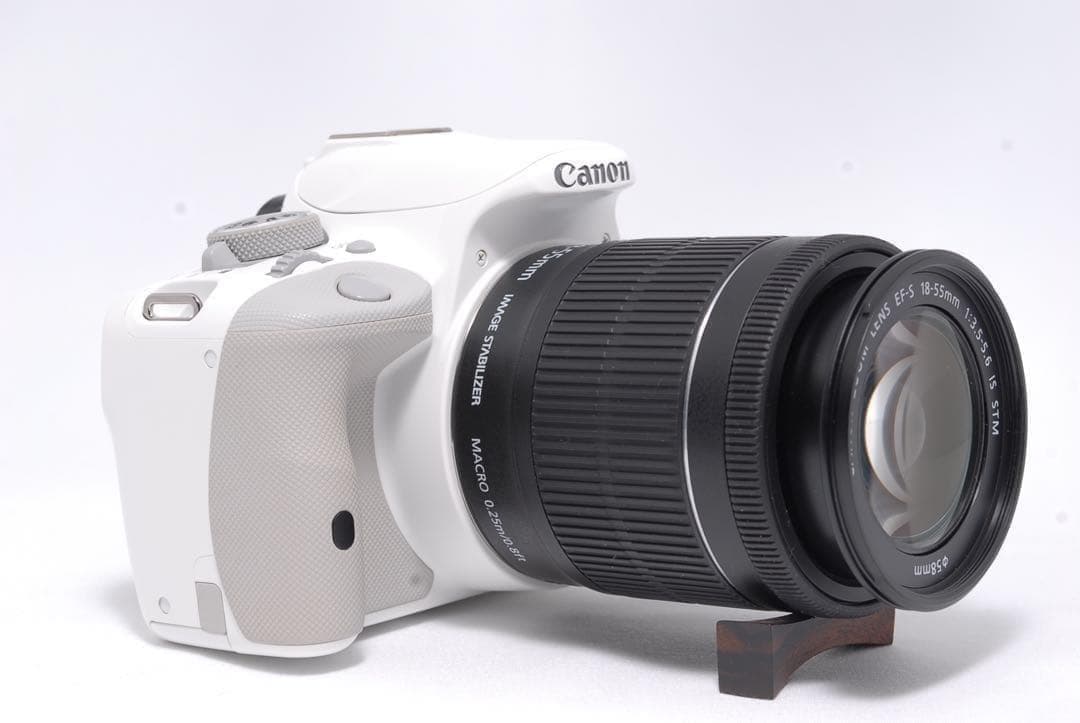 ★極美品★キヤノン Kiss X7高性能STMレンズ お洒落なホワイトボディ✨