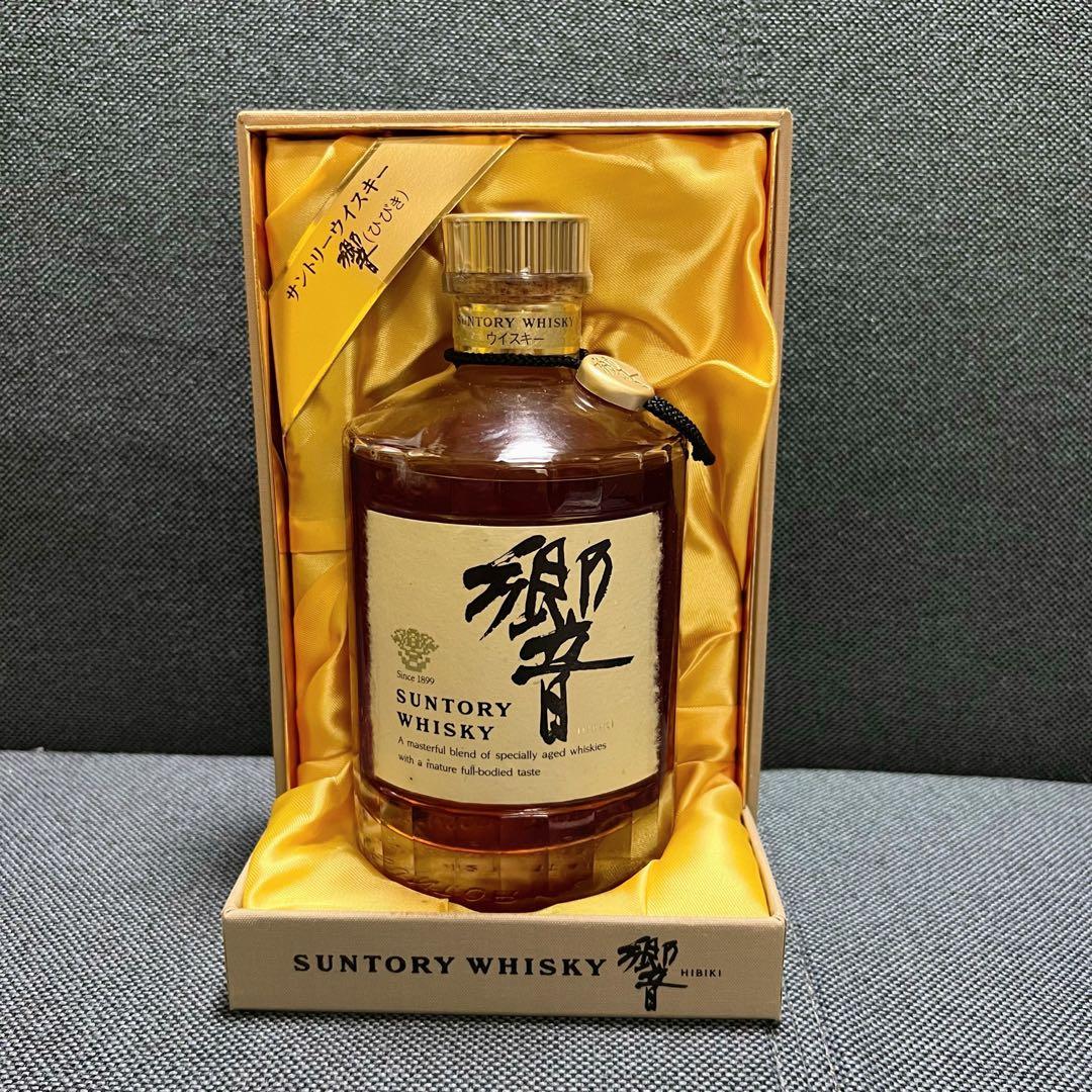 【未開栓・希少】サントリー響 旧 裏ゴールドラベル金キャップ（750ml木箱入）