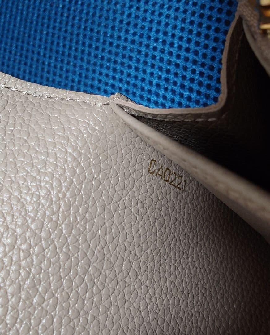 ルイヴィトン　長財布　ポルトフォイユサラ　LOUISVUITTON