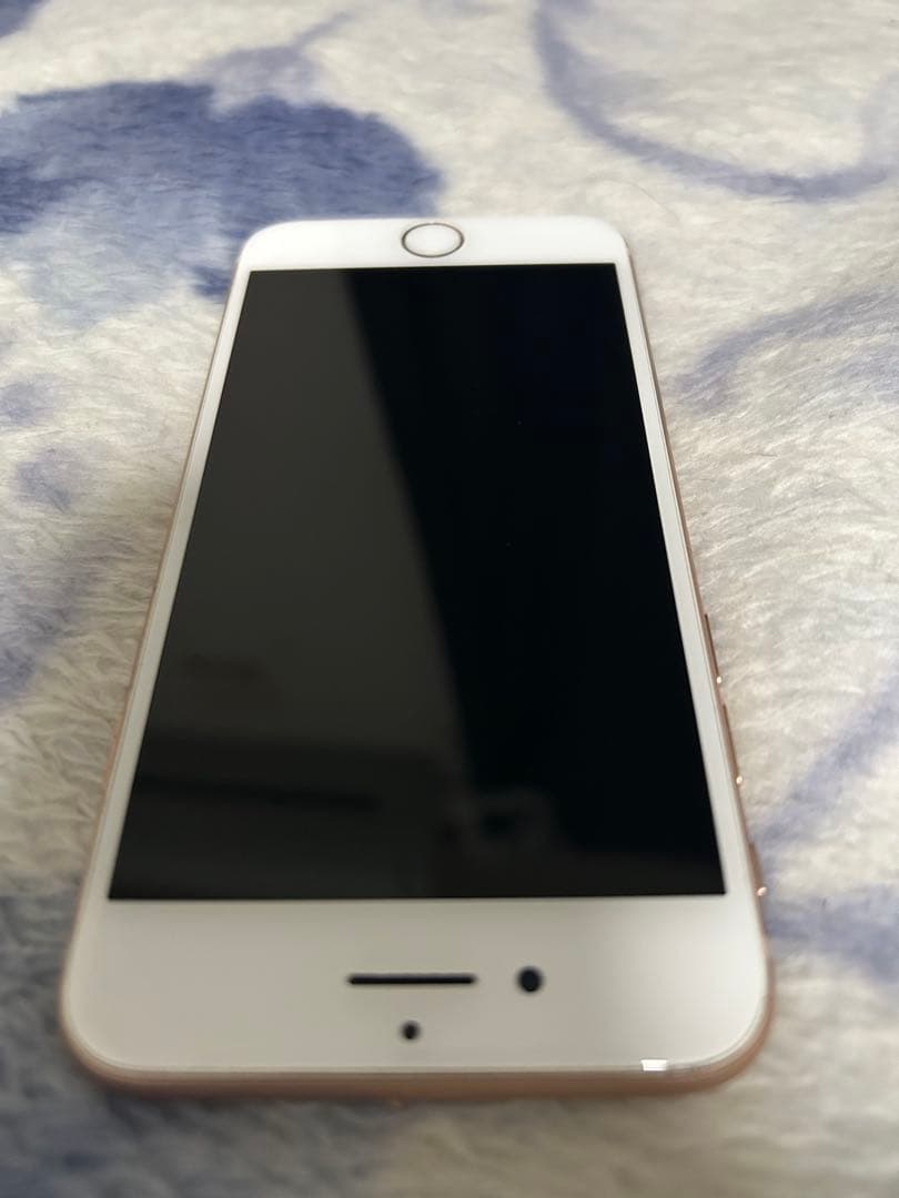 iPhone8 SIMフリー　64GB