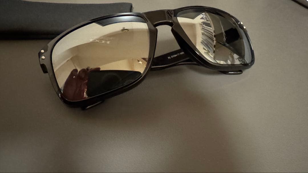 オークリー ホルブルック XL タレックス 偏光レンズ入り