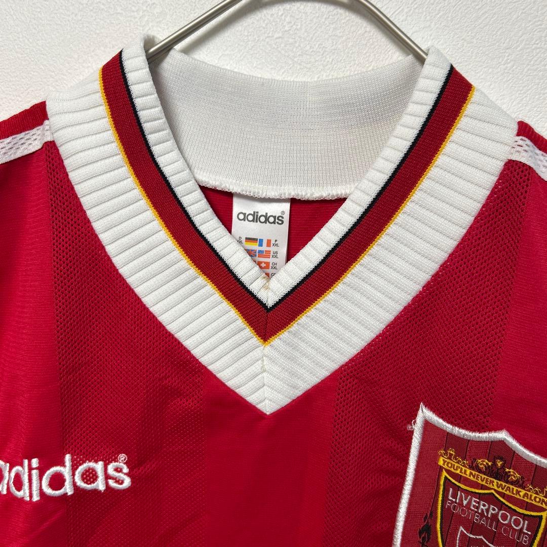 Liverpool リバプール　サッカー　adidas アディダス