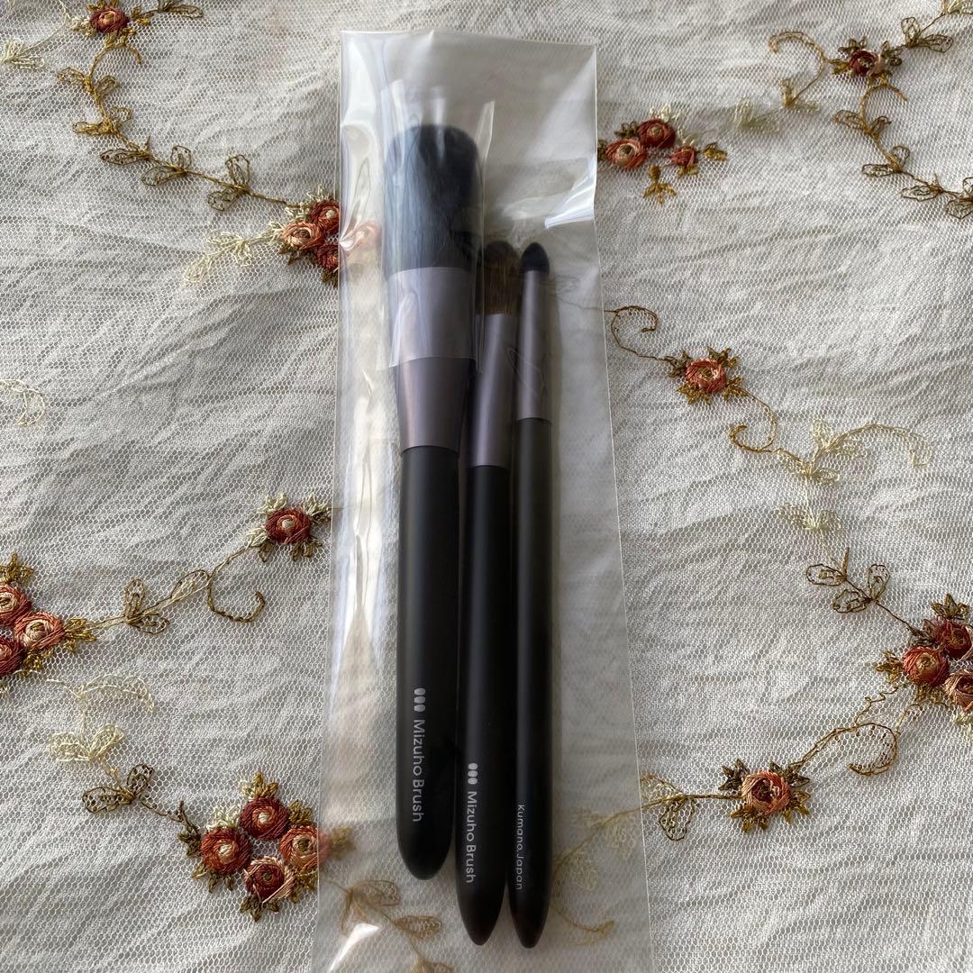 熊野筆　Mizuho Brush メイクブラシ　4本入り　ポーチ付き