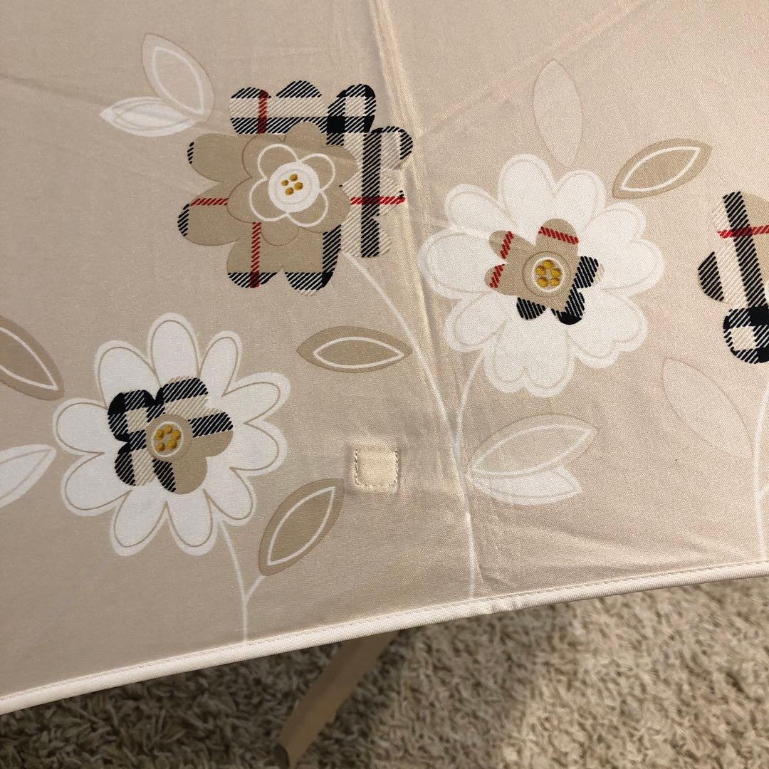 バーバリー BURBERRY 花柄ノバチェック 晴雨兼用 UV 折りたたみ 日傘