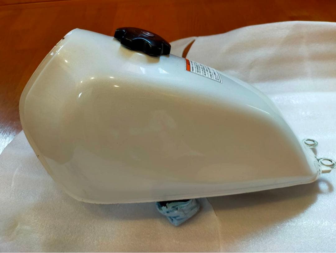 SUZUKI グラストラッカー　NJ4BA　純正タンク　燃料コック付き