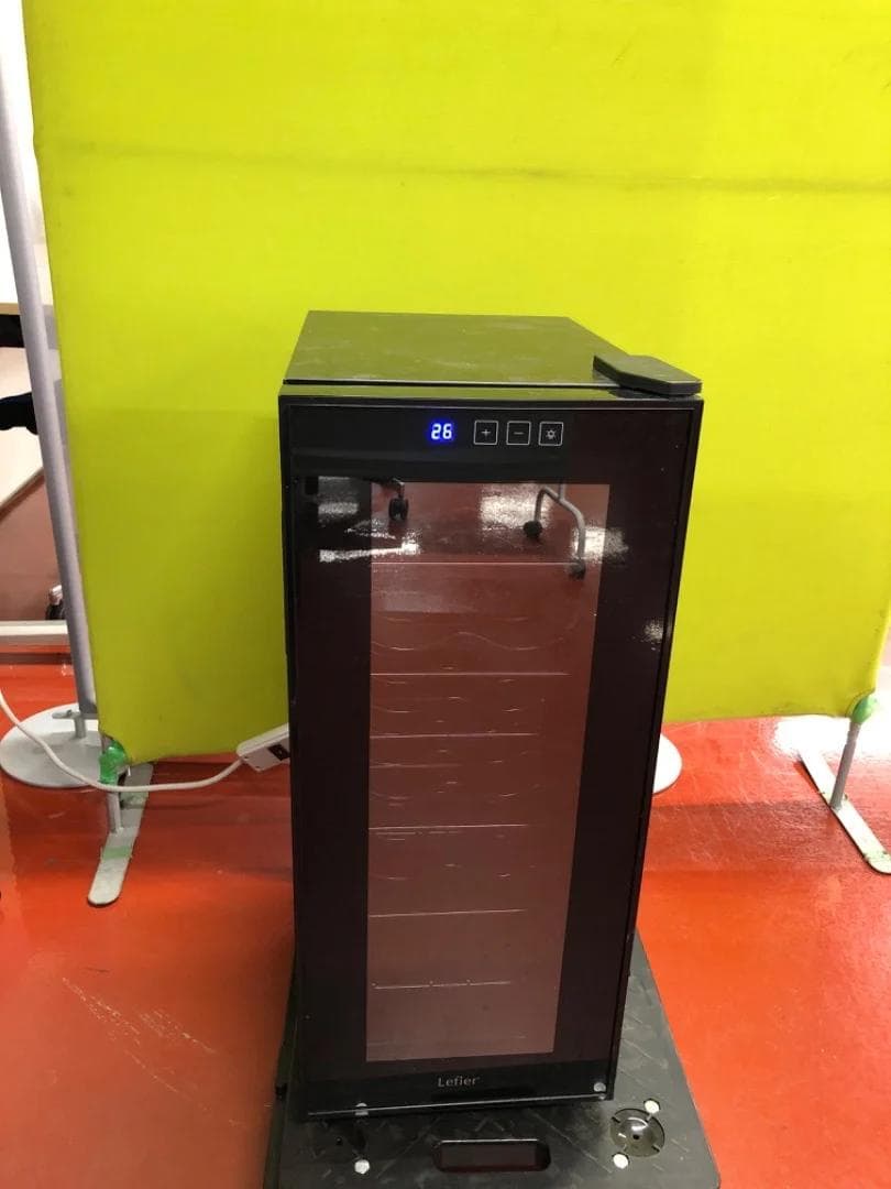 LEFIER 電子式ワインセラー35 LW-S12 40L　「6371」