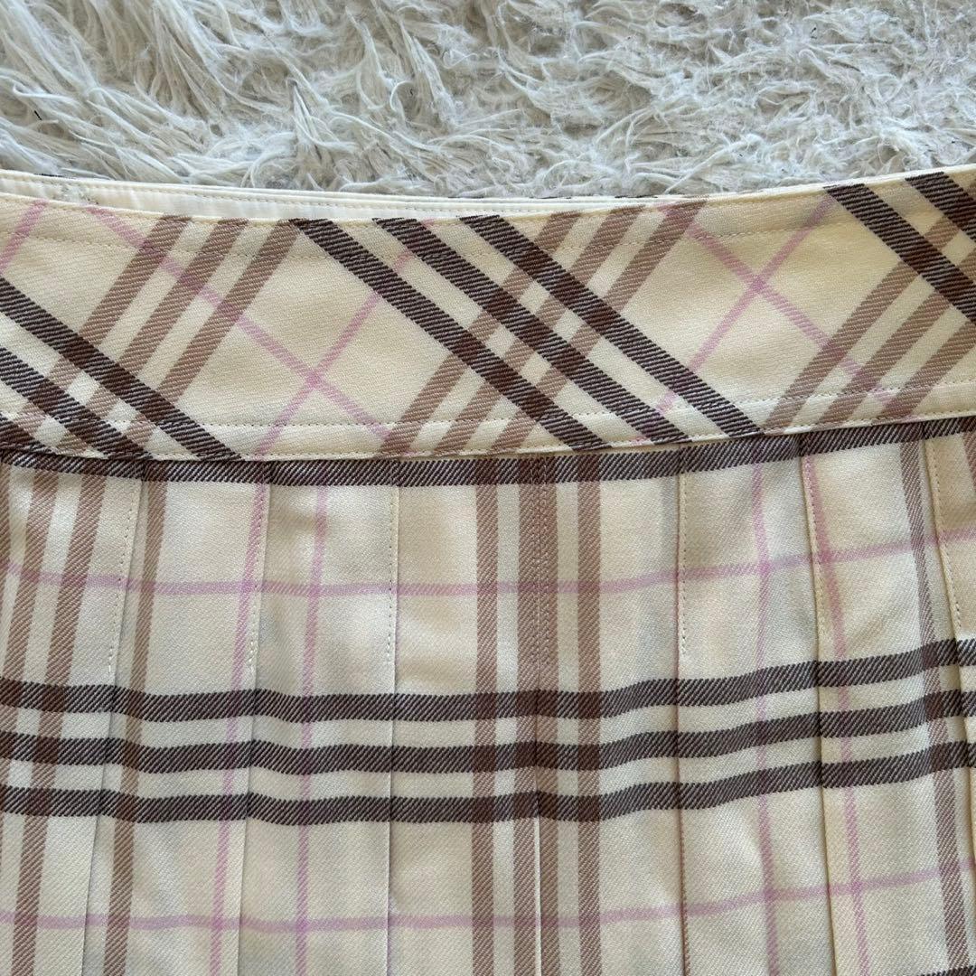 バーバリーブルーレーベル ノバチェック ベルト ミニスカート ホワイト y2k