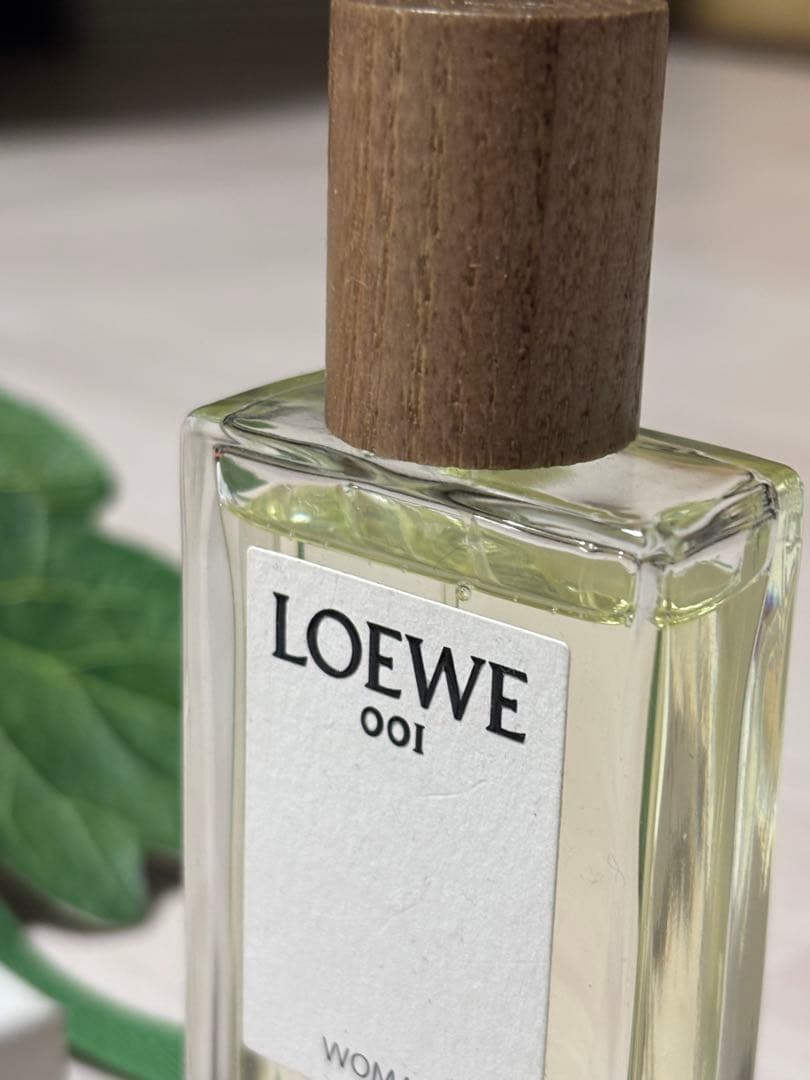 香水(ユニセックス) LOEWE 001 woman