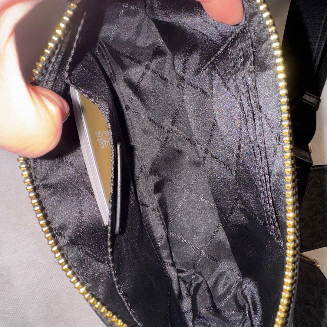 新品美品　マイケルコース ショルダーバッグ