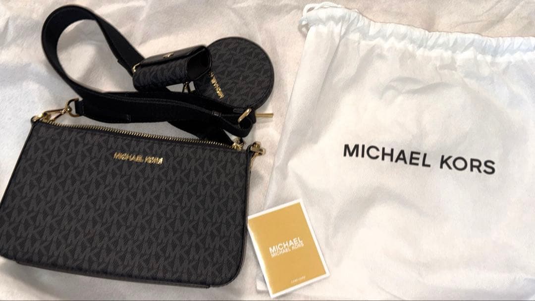 新品美品　マイケルコース ショルダーバッグ