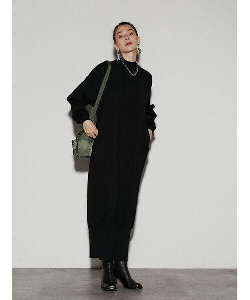 【美品】【UN3D.】23AW　コクーンルーズニットワンピース　黒