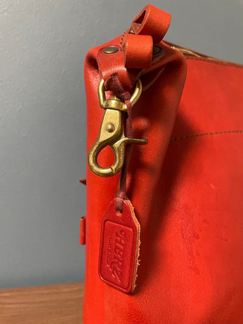 HERZ レザーバック　ショルダーボストン