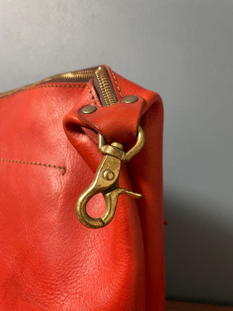 HERZ レザーバック　ショルダーボストン