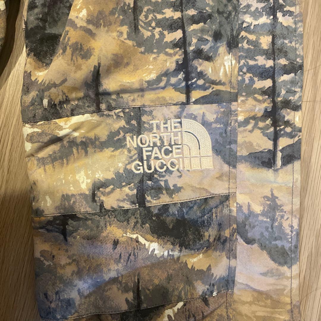 【新品未使用】グッチ　ノースフェイス　フォレスト柄パンツ　663742