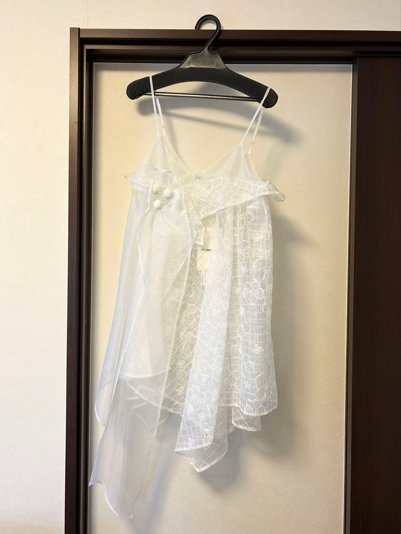 トップス RIV NOBUHIKO AMY EMBROIDERY TOP WHITE