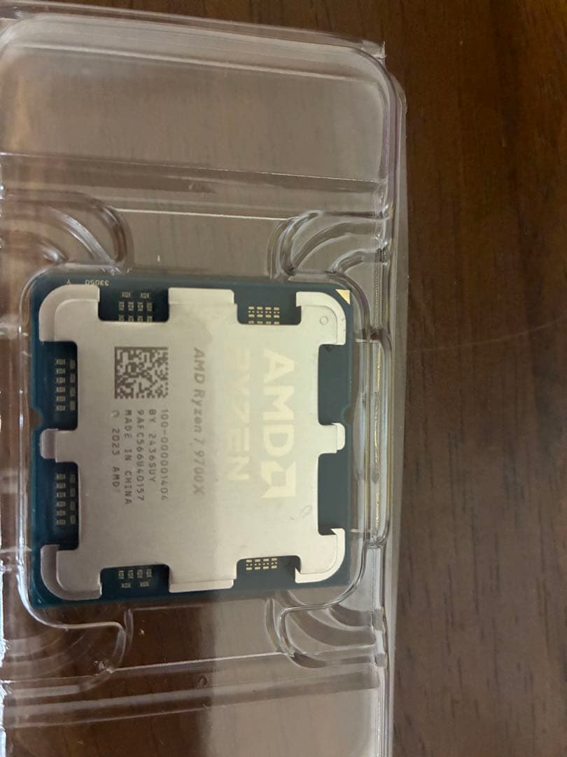 AMD Ryzen 7 9700X CPU 新品