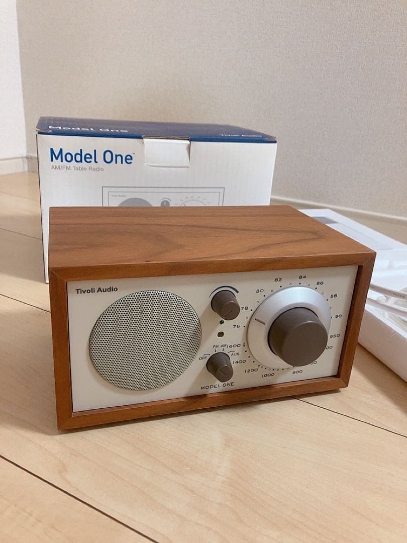 チボリオーディオ　Tivoli Audio Model One