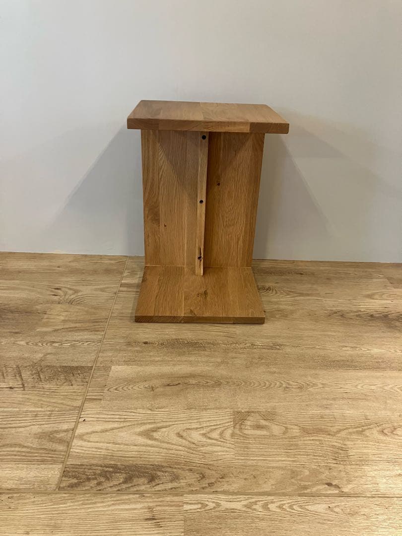 オーク無垢材　サイドテーブル　展示品