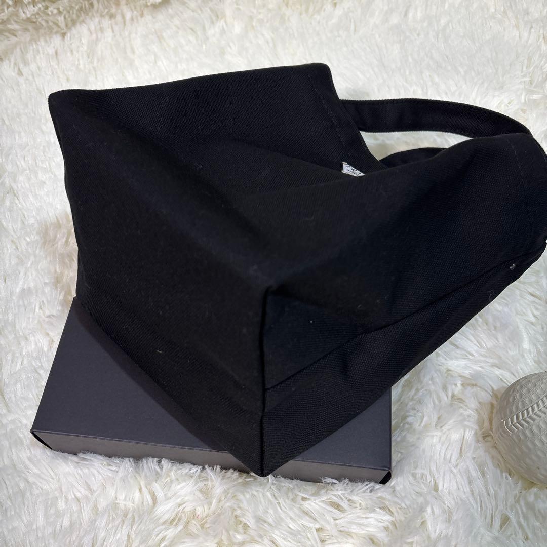 PRADA ブラック トートバッグ