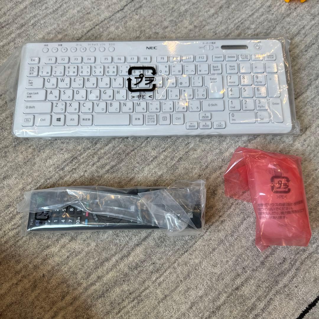 NEC LAVIE Desk / 23.8型/ 高性能 i7-8550U テレビ