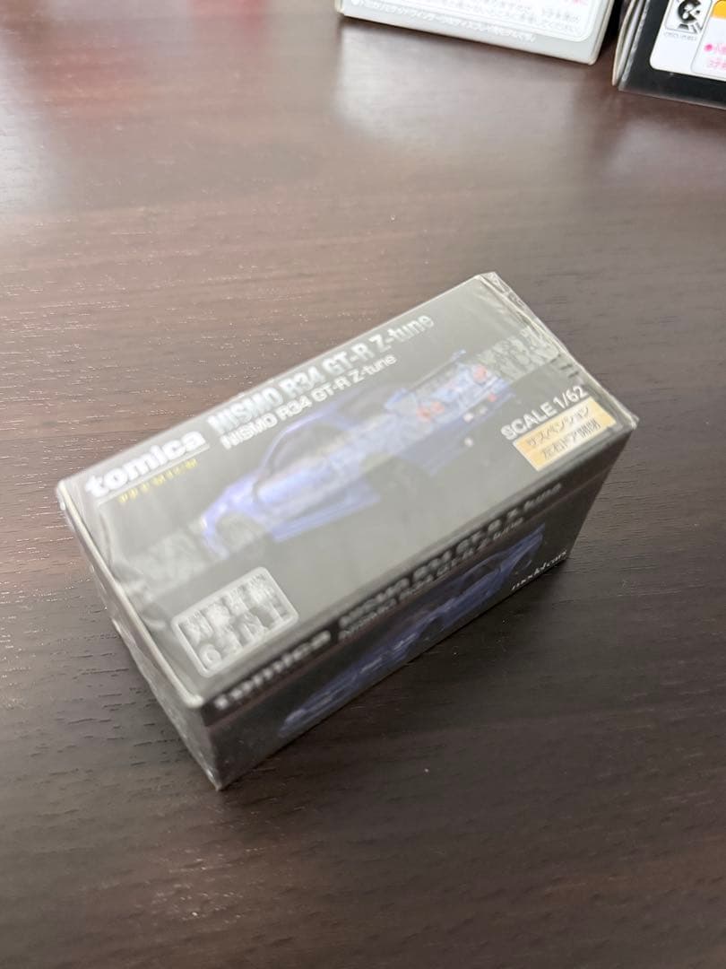 トミカプレミアム NISMO R34 GT-R Z-tune