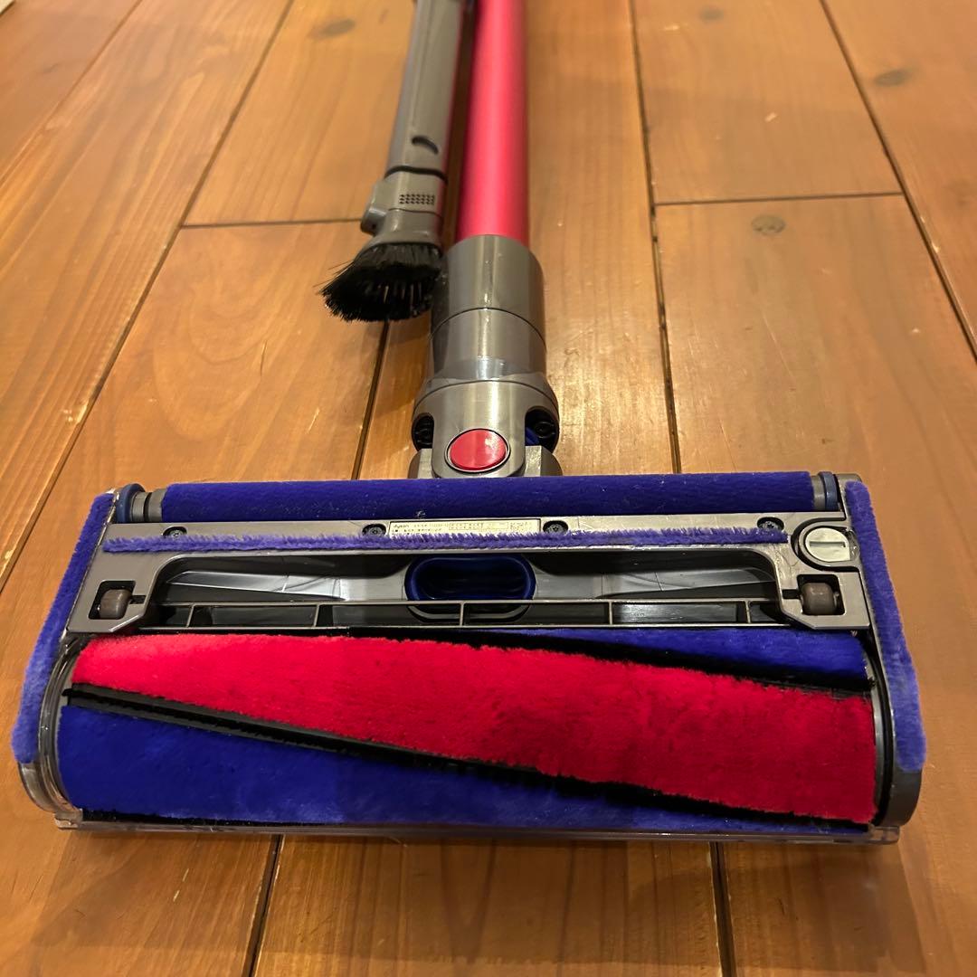 ダイソン☆V11 fluffy sv14☆バッテリー新品並☆純正スタンド付