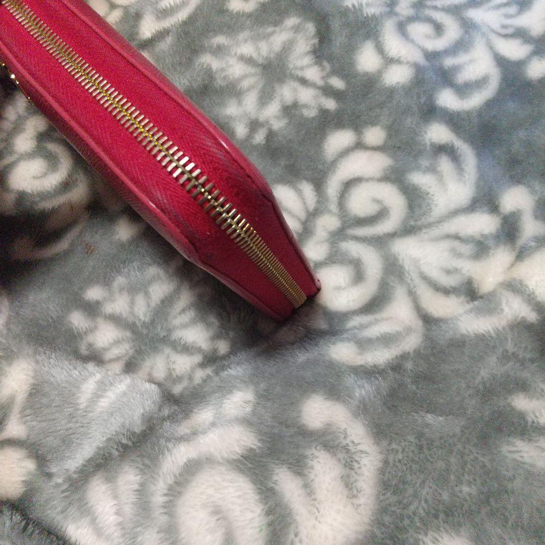 PRADAサフィアーノラウンドファスナー 長財布ピンク系