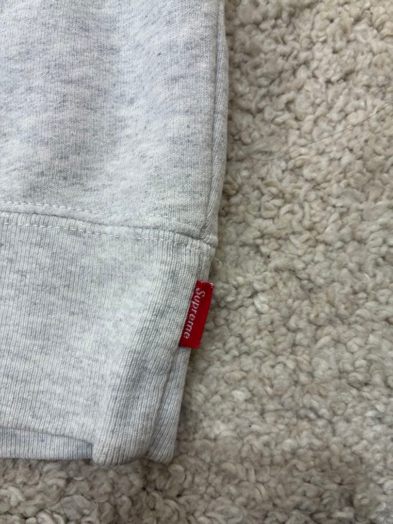 supreme トレーナー スウェット　Sサイズ