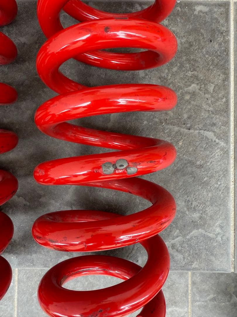 ハイラックスGUN125 GRS用タナベリフトアップスプリング