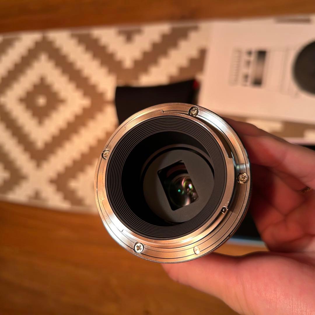 LAOWA 25mm F2.8 ULTRA MACRO RFマウント　カバー付き
