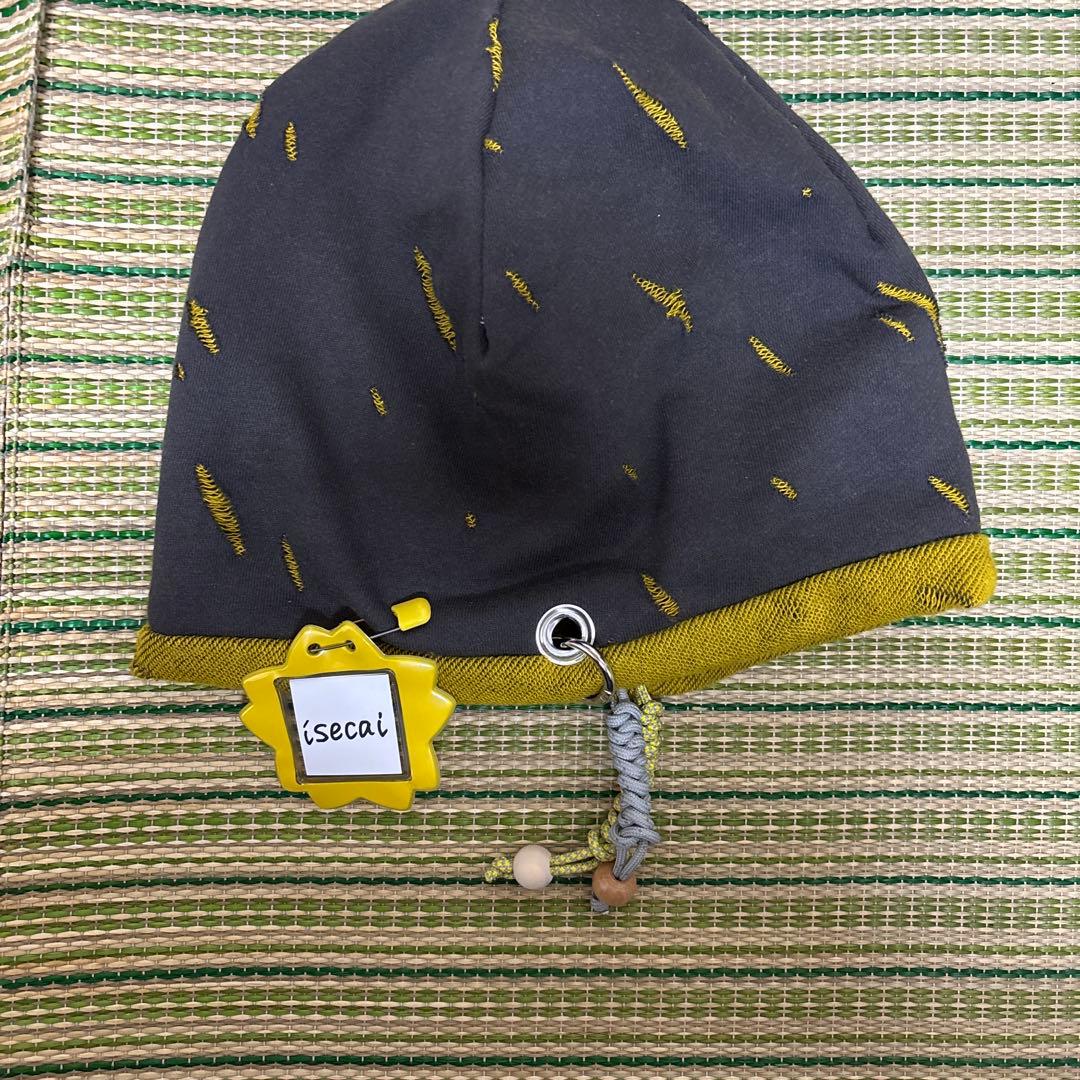 isecai ビーニー リバーシブル