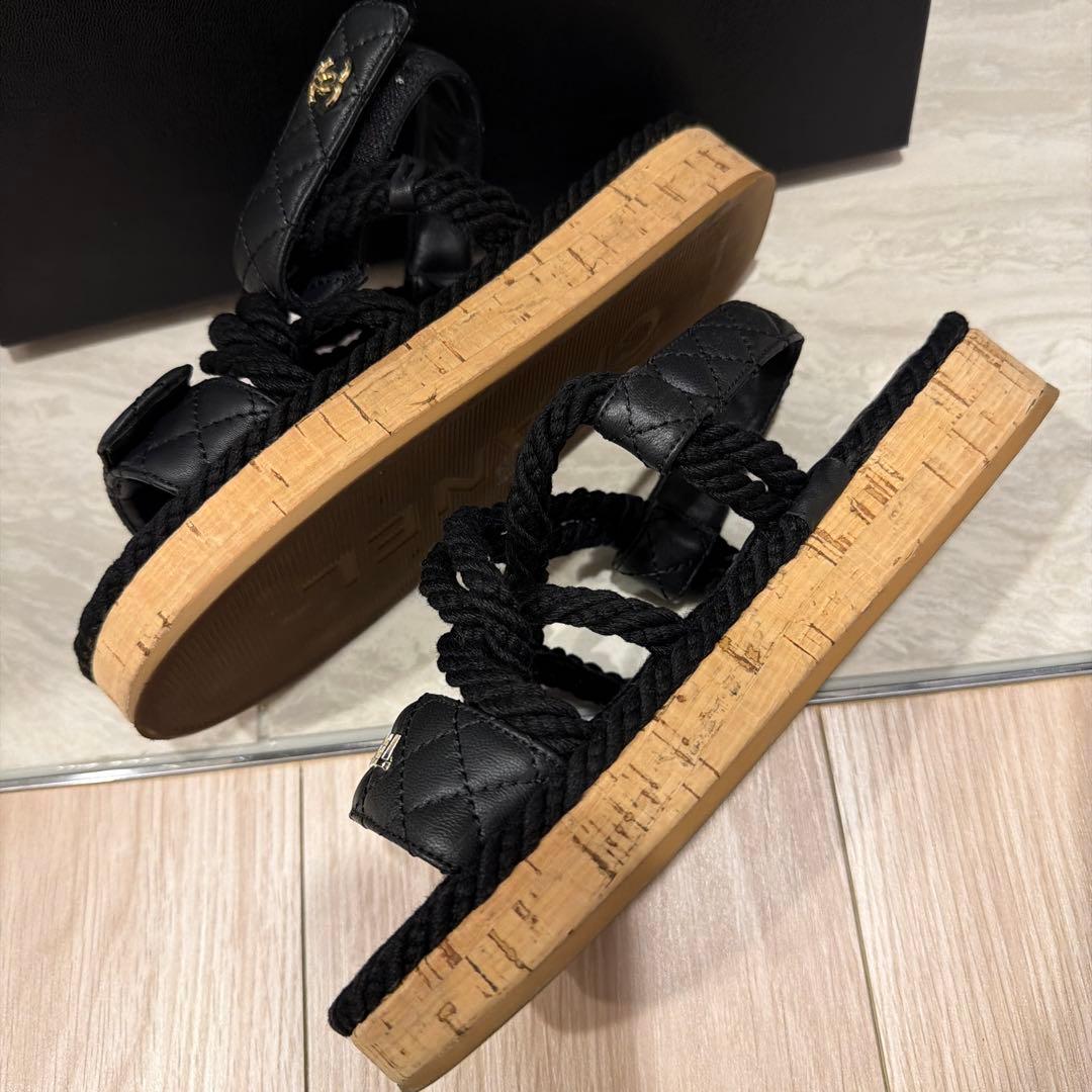 CHANEL ブラックサンダル エスパドリーユスタイル