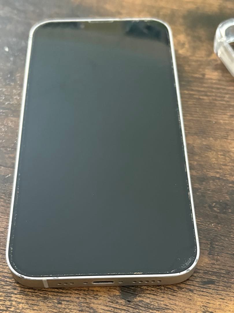 Apple iPhone 13 ホワイト 本体　即購入⭕️