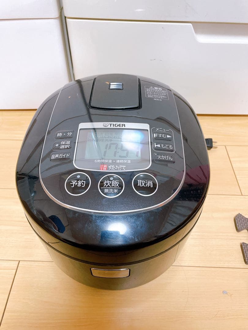 ☆11万円☆ TIGER 土鍋IH炊飯ジャー JKN-G100 2018年