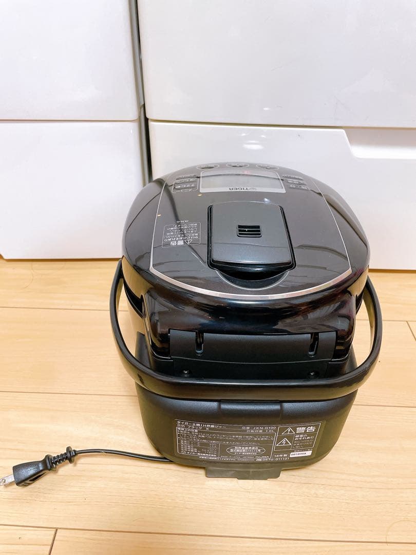 ☆11万円☆ TIGER 土鍋IH炊飯ジャー JKN-G100 2018年