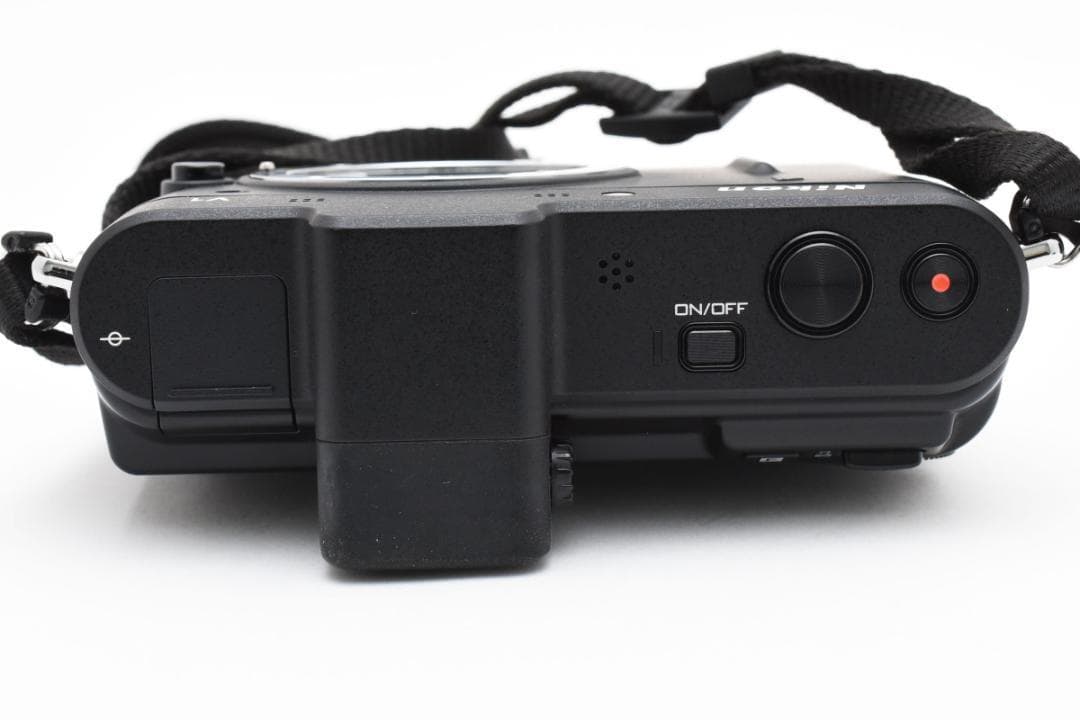 超美品 NIKON 1 V1 ショット数1160枚 デジタル ボディ C868