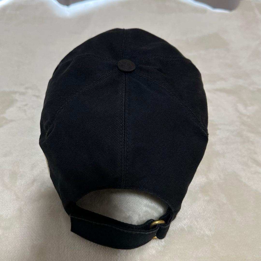 GUCCI ブラックキャップ LOVED刺繍 L59 ベースボールキャップ 帽子