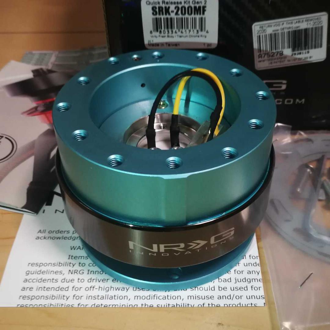 本物! NRG製 Gen2.0 クイックリリース SRK-200MF ハンドル