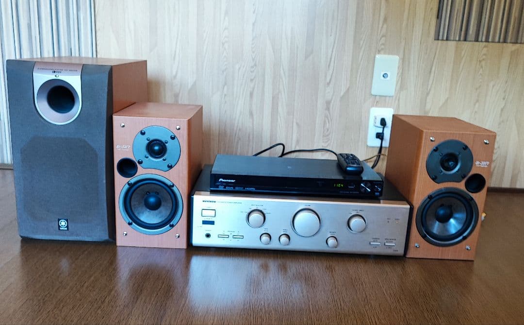 映画鑑賞セット！ONKYO アンプ スピーカーYAMAHA ウーファー DVD