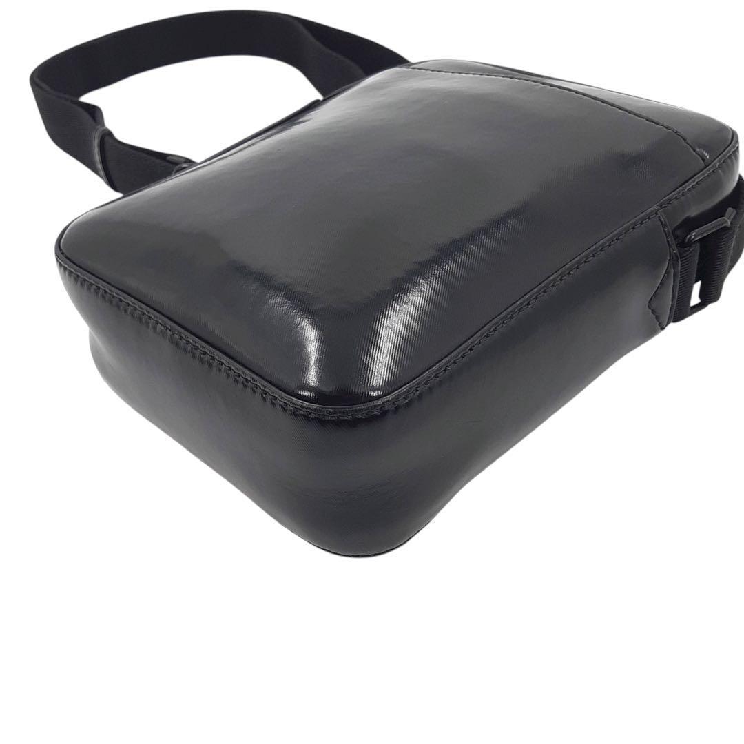 【現行】バーバリー　イングランド　ショルダーバッグ　ノバチェック　スクエア