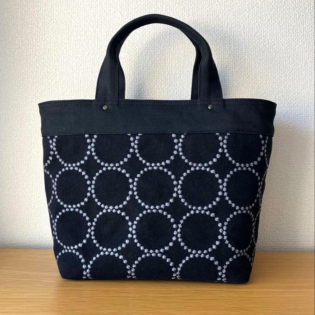 トートバッグ　dopタンバリン ブラック(刺繍グレー)
