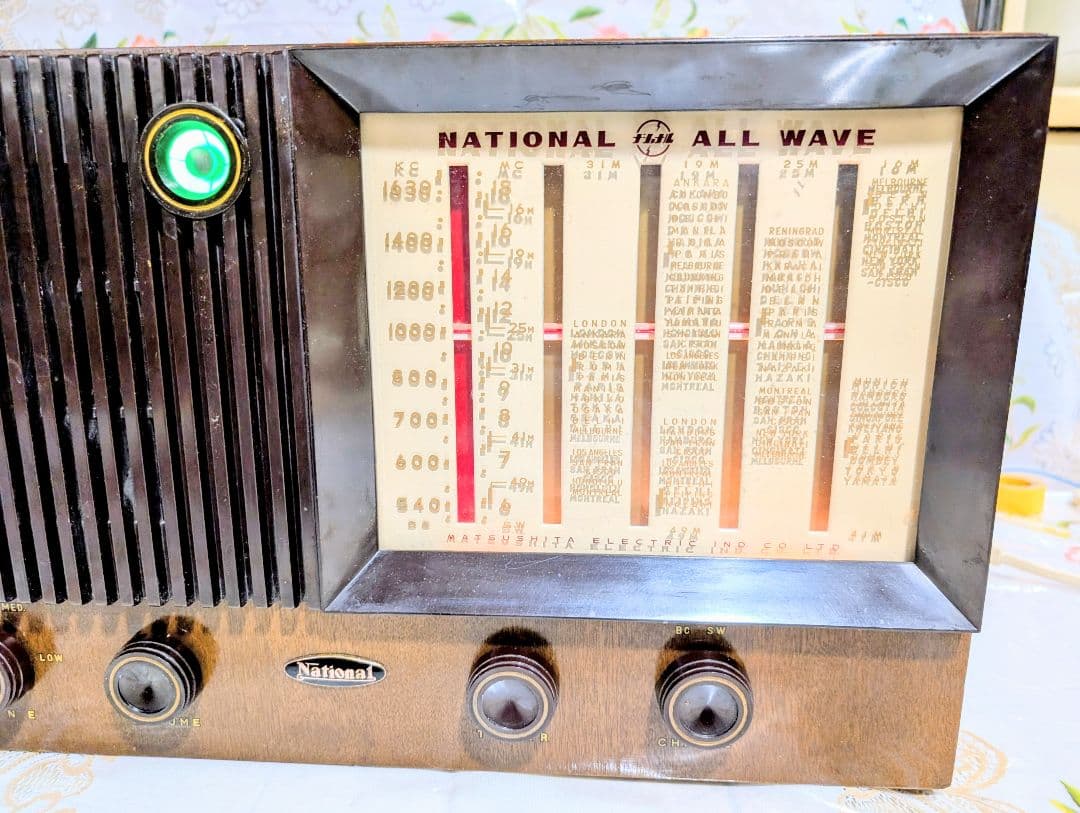 【国際版】ナショナルST真空管ラジオ　アイ付QA-700　Bluetooth付