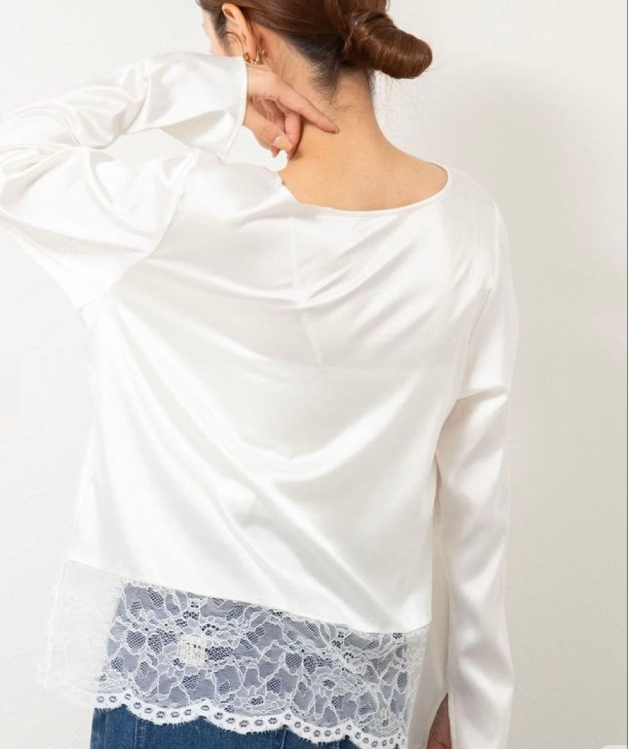 NOLLEY'S／ウォッシャブル裾レース2WAYオトナサテンブラウス