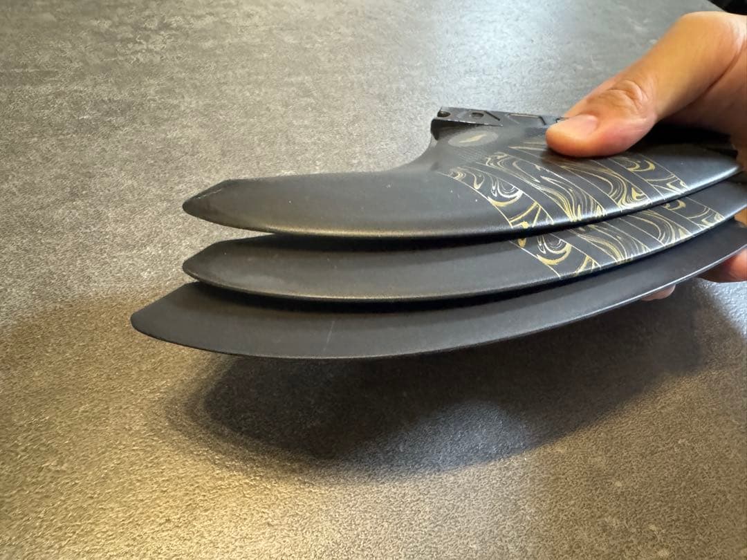 フューチャーフィン ALPHA Vector 3/2 ミディアム　トライフィン