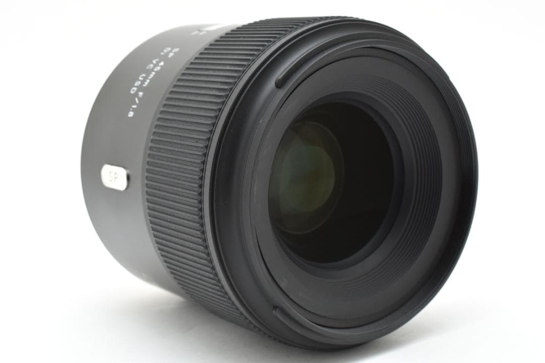 TAMRON 45mm F1.8 DI VC USD F013 ニコンFマウント